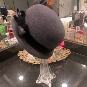 Women’s Wool Cloche Hat